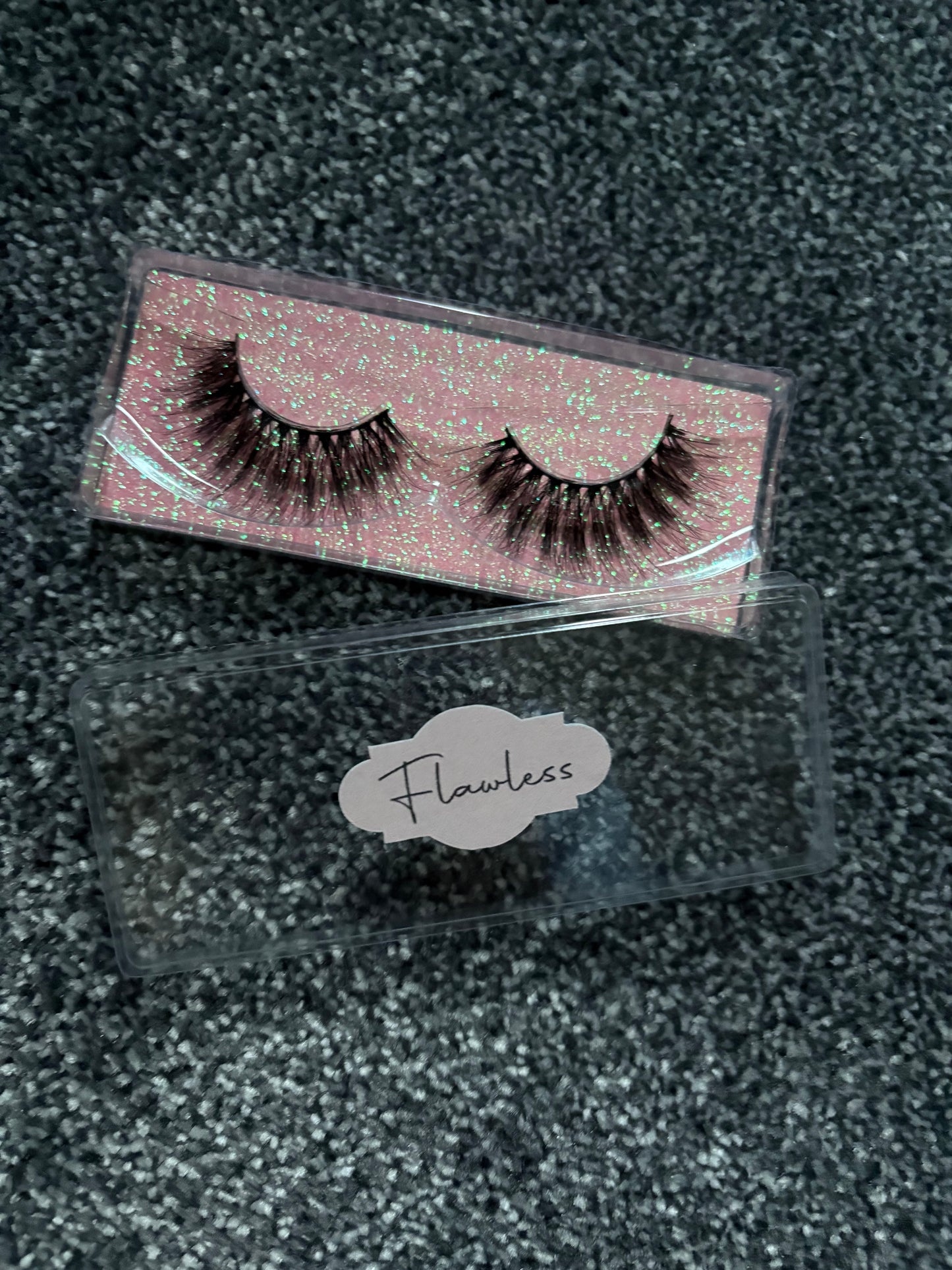 Luna Belle lashes - exclusive to lunas only.