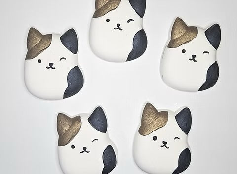 Squishy bath bombs