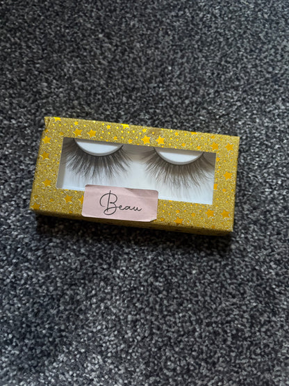 Luna Belle lashes - exclusive to lunas only.
