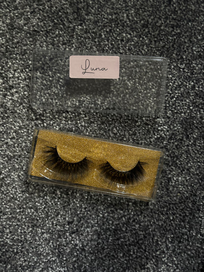 Luna Belle lashes - exclusive to lunas only.