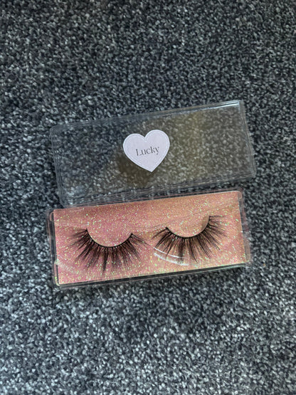 Luna Belle lashes - exclusive to lunas only.