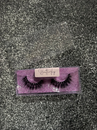 Luna Belle lashes - exclusive to lunas only.
