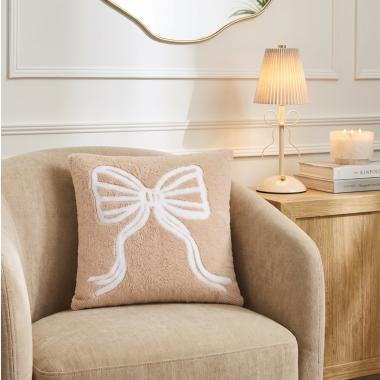 Bow cushions