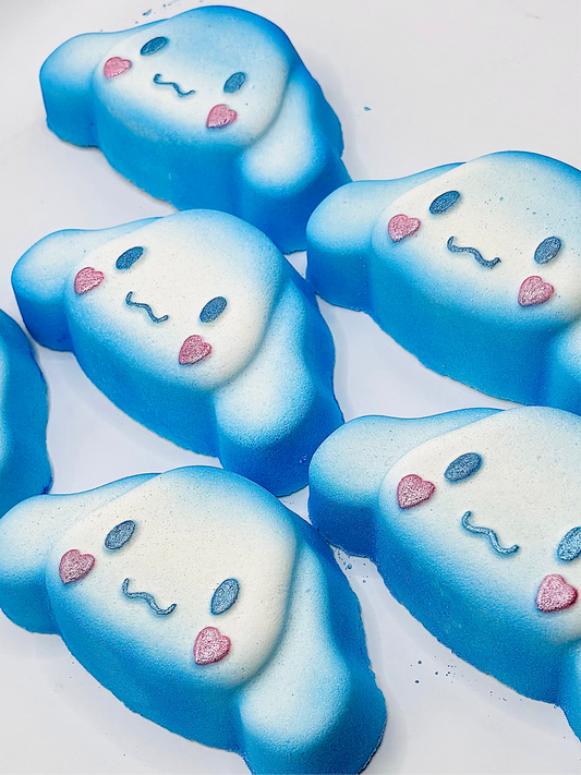 Cinnaroll Bath Bomb