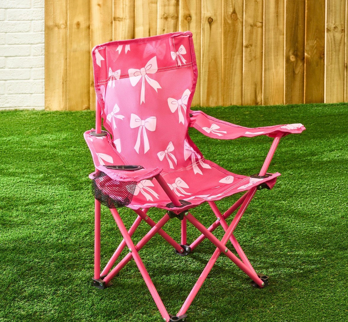 Bow camping chair
