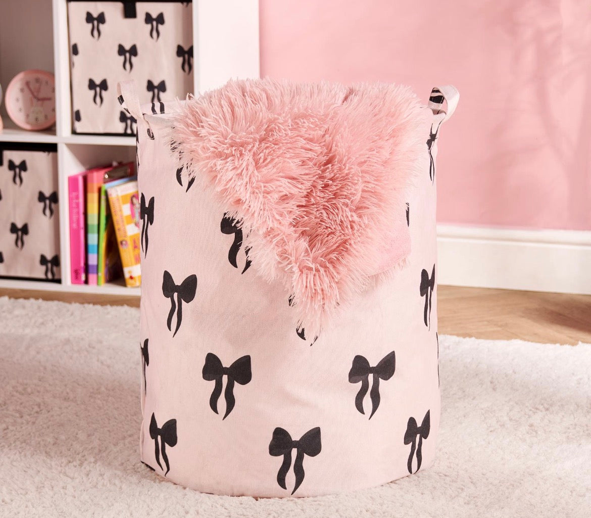 Bow printed laundry basket