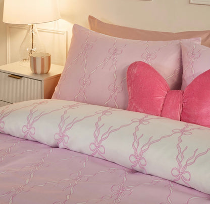 Pink & White reversible bow bedding