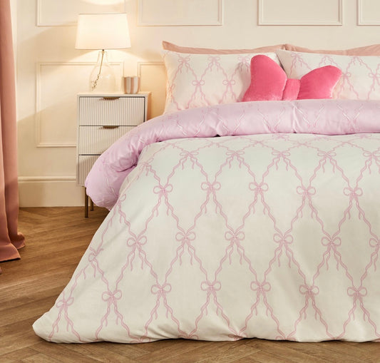 Pink & White reversible bow bedding