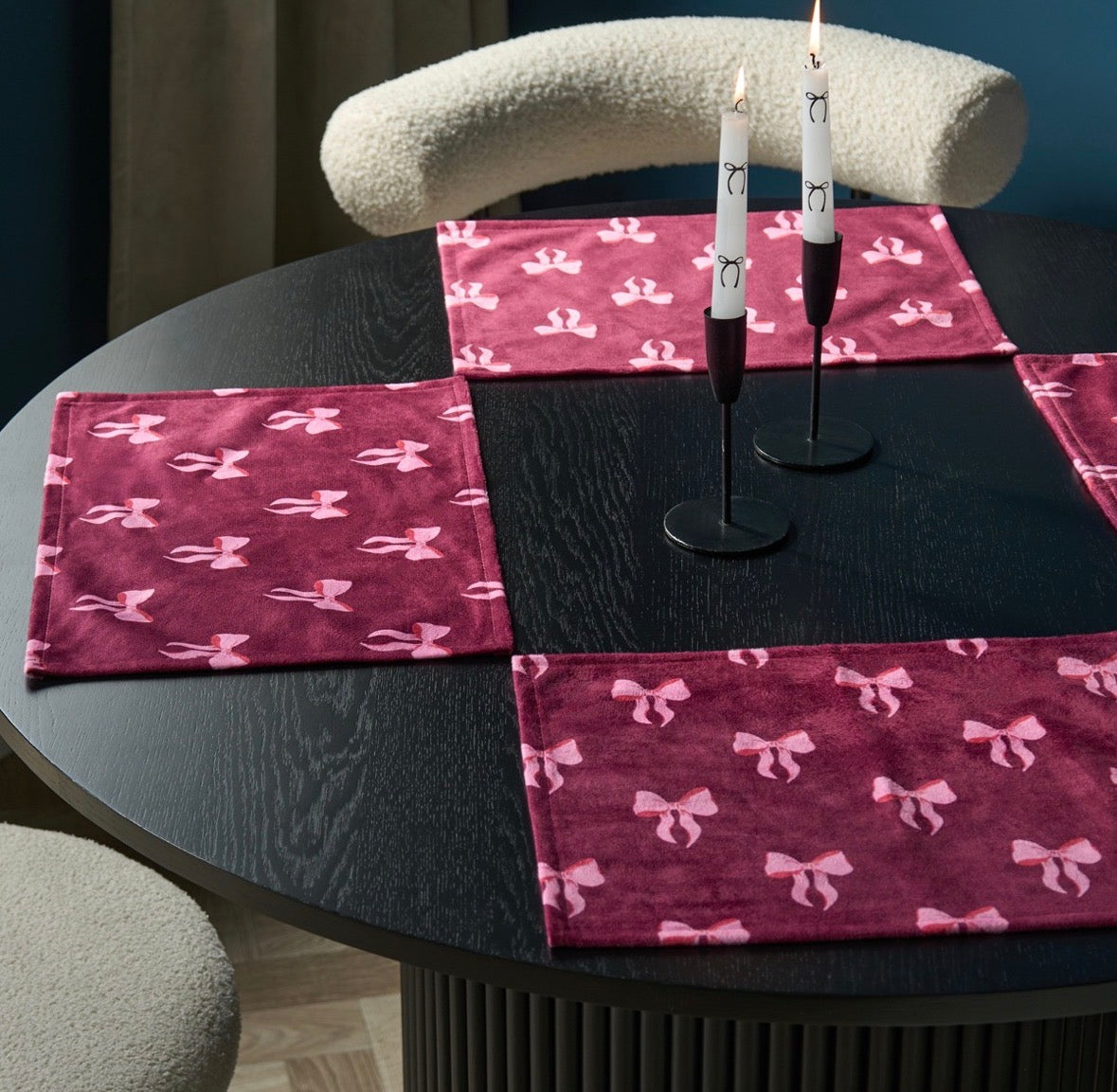 Bow placemats & Table runner deal