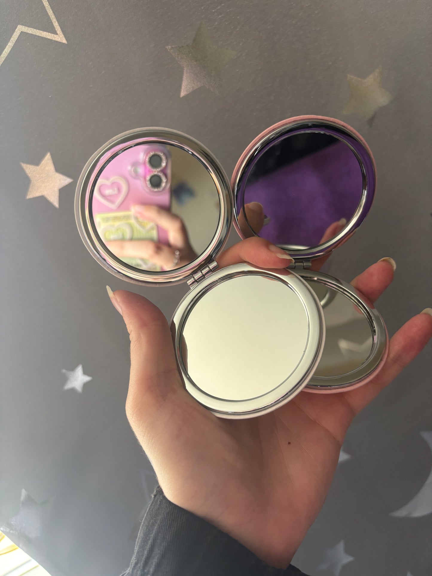 Personalised compact mirrors