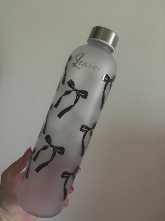 Personalised bow water bottle