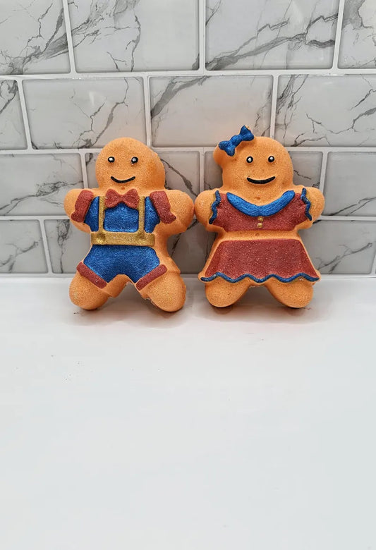 Gingerbread man bath bomb