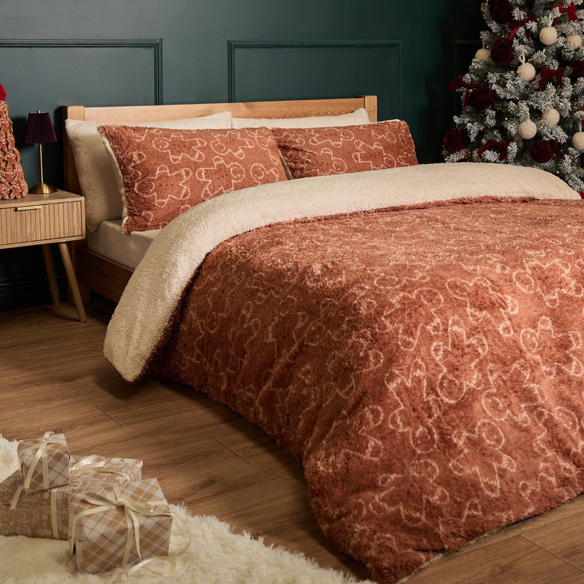 Gingerbread Man Print Teddy Fleece Duvet Cover Set - preorder